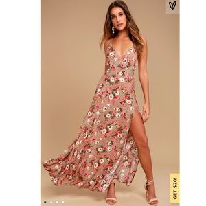 Lulu’s Everlasting Bliss Blush Floral Print Maxi
